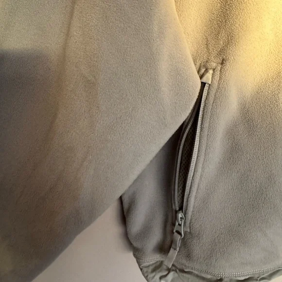 Aritzia SnoDay Polar Ridge Zip-Up Hoodie - Picture 8 of 15